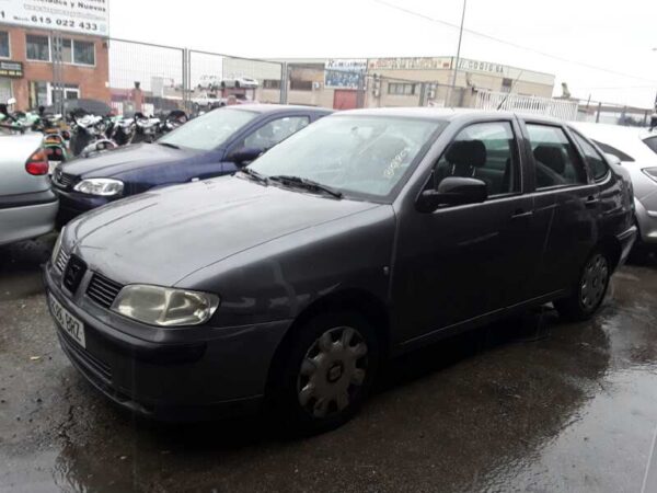 COMPRESOR AIRE ACONDICIONADO SEAT CORDOBA BERLINA (6K2) - Imagen 2
