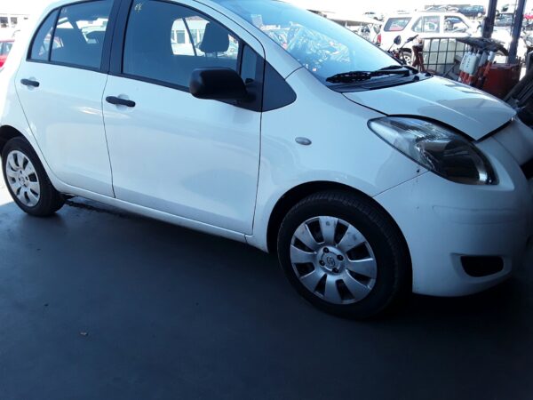 CUADRO INSTRUMENTOS TOYOTA YARIS (KSP9/SCP9/NLP9) - Imagen 2