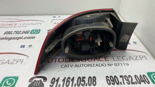 PILOTO TRASERO DERECHO RENAULT LAGUNA II