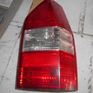 PILOTO TRASERO DERECHO MITSUBISHI SPACE WAGON