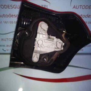 PILOTO TRASERO DERECHO TOYOTA COROLLA