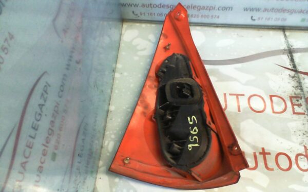 PILOTO TRASERO DERECHO PEUGEOT 107