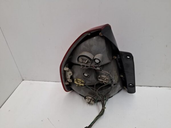 PILOTO TRASERO DERECHO HYUNDAI ACCENT