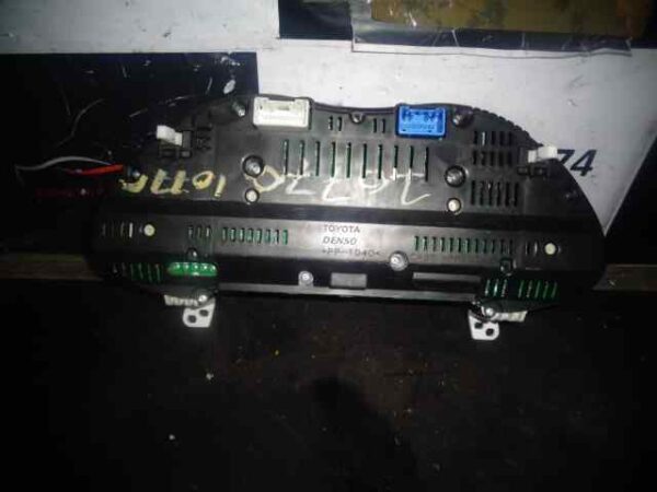 CUADRO INSTRUMENTOS TOYOTA AVENSIS BERLINA