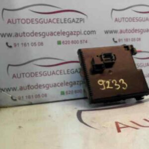 CAJA RELES / FUSIBLES VOLVO XC90