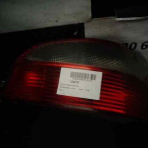PILOTO TRASERO DERECHO CITROEN SAXO