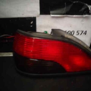 PILOTO TRASERO IZQUIERDO PEUGEOT 306 BERLINA 4 PUERTAS