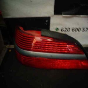 PILOTO TRASERO IZQUIERDO PEUGEOT 406 BERLINA