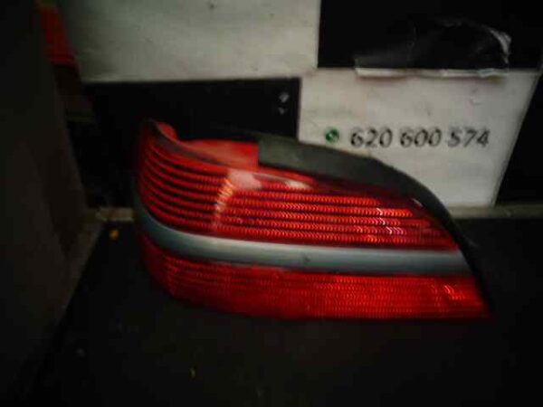 PILOTO TRASERO IZQUIERDO PEUGEOT 406 BERLINA