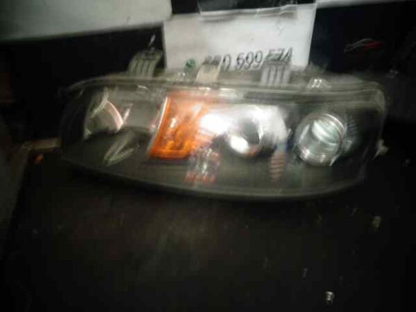 FARO IZQUIERDO FIAT PUNTO BERLINA