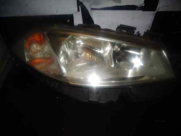 FARO DERECHO RENAULT MEGANE II BERLINA 5P