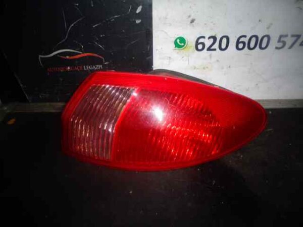PILOTO TRASERO DERECHO ALFA ROMEO 147