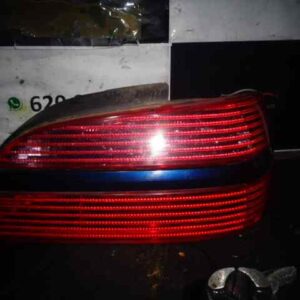 PILOTO TRASERO DERECHO PEUGEOT 406 BERLINA