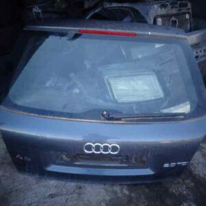 TAPA MALETERO AUDI A3