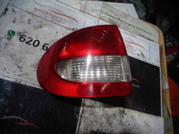 PILOTO TRASERO IZQUIERDO RENAULT MEGANE I CLASSIC