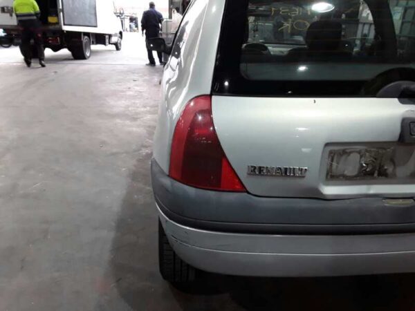 PILOTO TRASERO IZQUIERDO RENAULT CLIO II FASE I