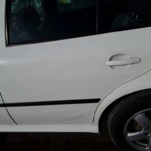 PUERTA TRASERA IZQUIERDA SKODA OCTAVIA BERLINA