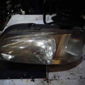 FARO IZQUIERDO PEUGEOT 106