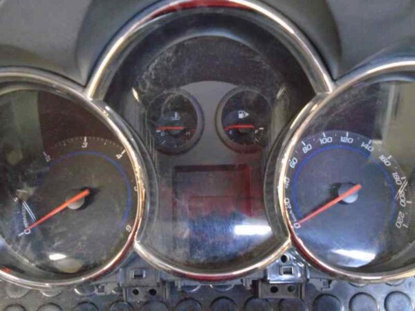 CUADRO INSTRUMENTOS CHEVROLET CRUZE