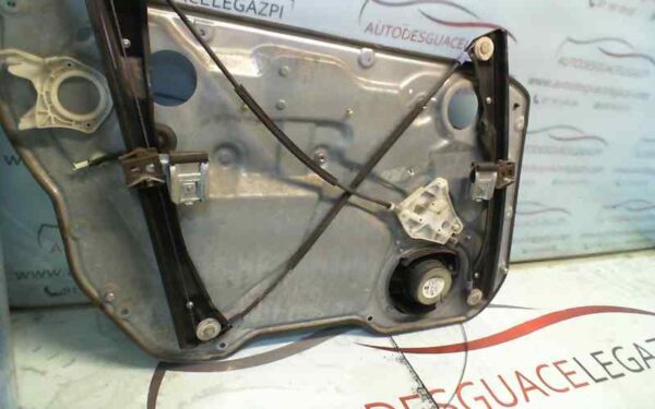 ELEVALUNAS DELANTERO DERECHO SEAT CORDOBA BERLINA