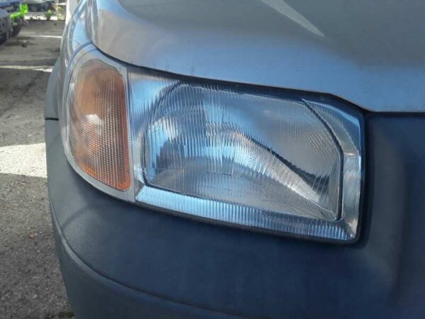 FARO DERECHO LAND ROVER FREELANDER