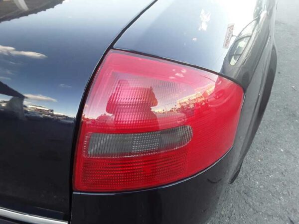 PILOTO TRASERO DERECHO AUDI A6 BERLINA