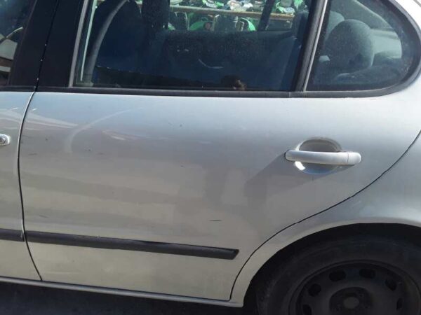 PUERTA TRASERA IZQUIERDA SEAT TOLEDO