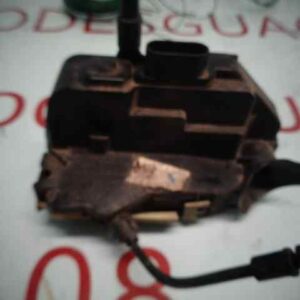CERRADURA PUERTA DELANTERA IZQUIERDA RENAULT MEGANE II BERLINA 3P