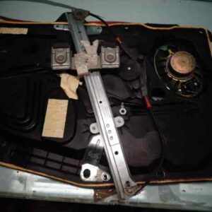 ELEVALUNAS DELANTERO DERECHO FORD FIESTA