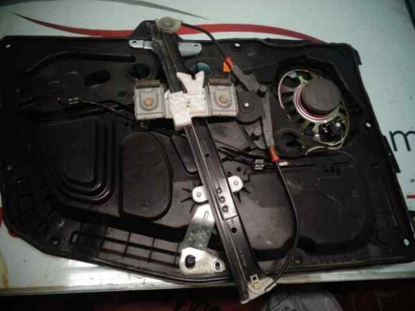 ELEVALUNAS DELANTERO DERECHO FORD FIESTA