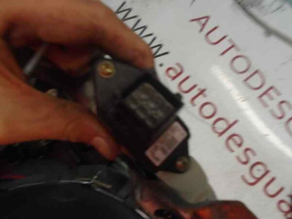 ELEVALUNAS DELANTERO DERECHO TOYOTA COROLLA