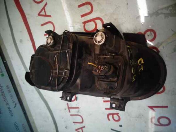 FARO IZQUIERDO VOLKSWAGEN GOLF IV BERLINA