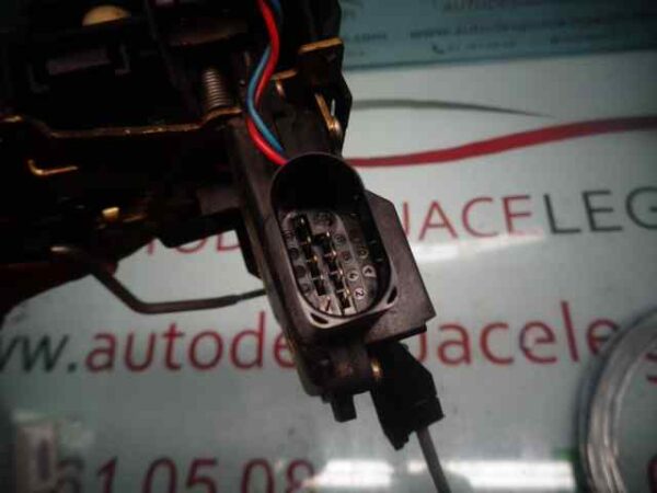 CERRADURA PUERTA DELANTERA DERECHA AUDI A6 BERLINA