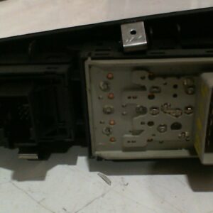 MANDO ELEVALUNAS DELANTERO IZQUIERDO  FIAT GRANDE PUNTO