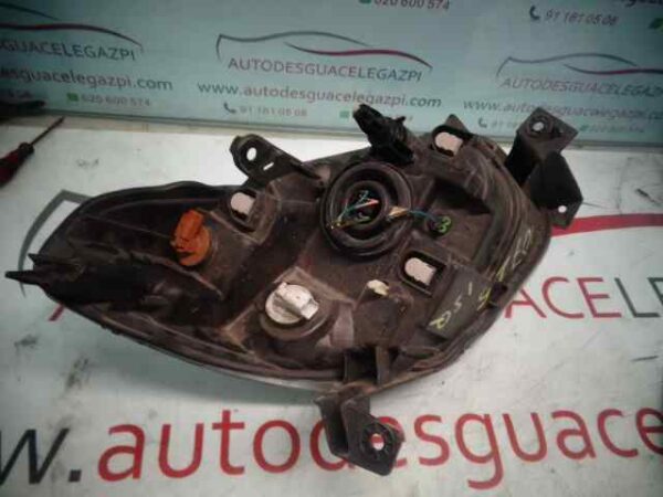 FARO IZQUIERDO DACIA DOKKER