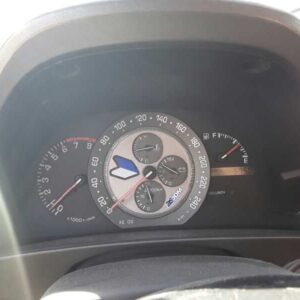 CUADRO INSTRUMENTOS LEXUS IS200
