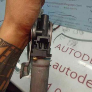 ELEVALUNAS DELANTERO DERECHO CHRYSLER 300 C