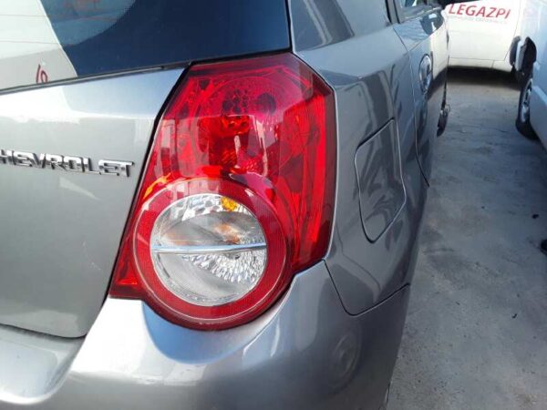 PILOTO TRASERO DERECHO CHEVROLET AVEO
