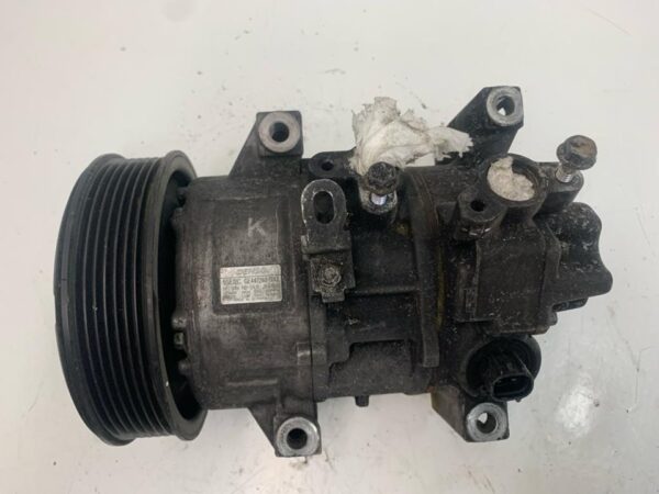 COMPRESOR AIRE ACONDICIONADO TOYOTA AVENSIS BERLINA