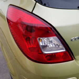 PILOTO TRASERO IZQUIERDO OPEL CORSA D