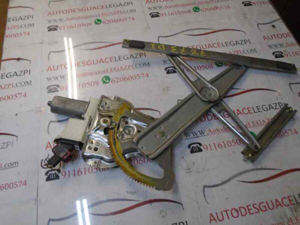ELEVALUNAS DELANTERO DERECHO TOYOTA COROLLA