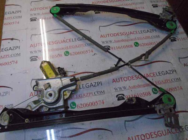 ELEVALUNAS DELANTERO DERECHO FORD FOCUS BERLINA