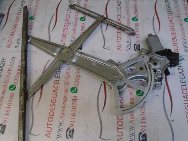 ELEVALUNAS DELANTERO DERECHO TOYOTA COROLLA VERSO