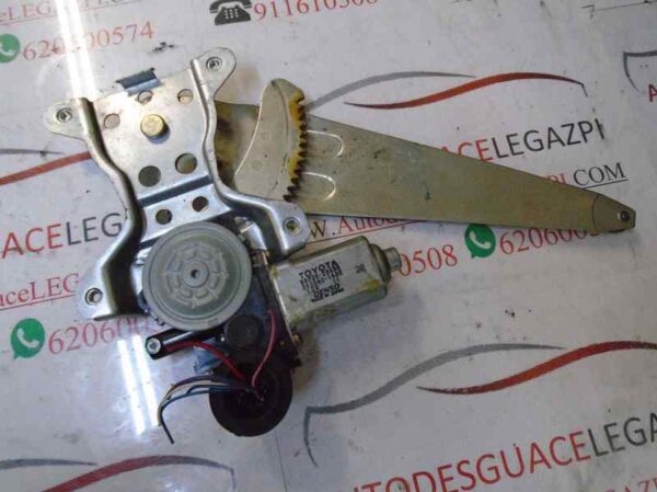 ELEVALUNAS TRASERO DERECHO TOYOTA COROLLA VERSO
