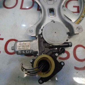 ELEVALUNAS DELANTERO DERECHO TOYOTA COROLLA VERSO