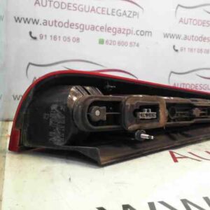 PILOTO TRASERO DERECHO FORD C-MAX