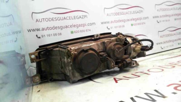 FARO DERECHO SKODA OCTAVIA BERLINA