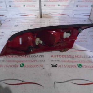 PILOTO TRASERO IZQUIERDO FORD FOCUS BERLINA