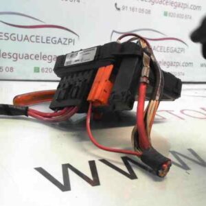 CAJA RELES / FUSIBLES RENAULT MEGANE II BERLINA 5P