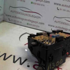CAJA RELES / FUSIBLES FORD FOCUS BERLINA